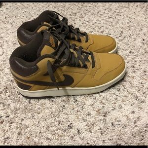 Men’s Nike high tops new year sale!!